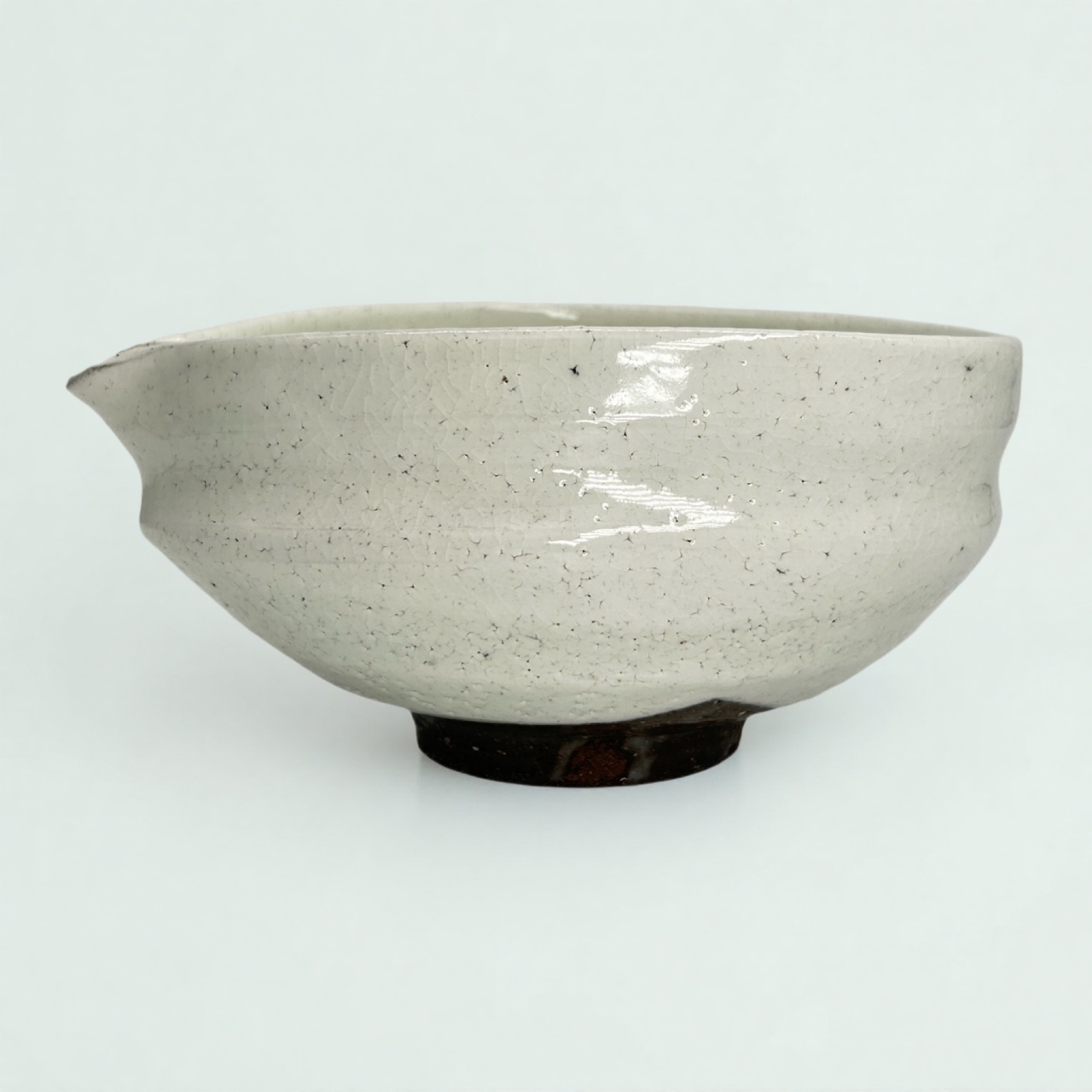 抹茶碗　粉引片口茶碗　【日本製】【茶道具】【美濃焼】【横井清秀】【tea bowl】 【chawan】