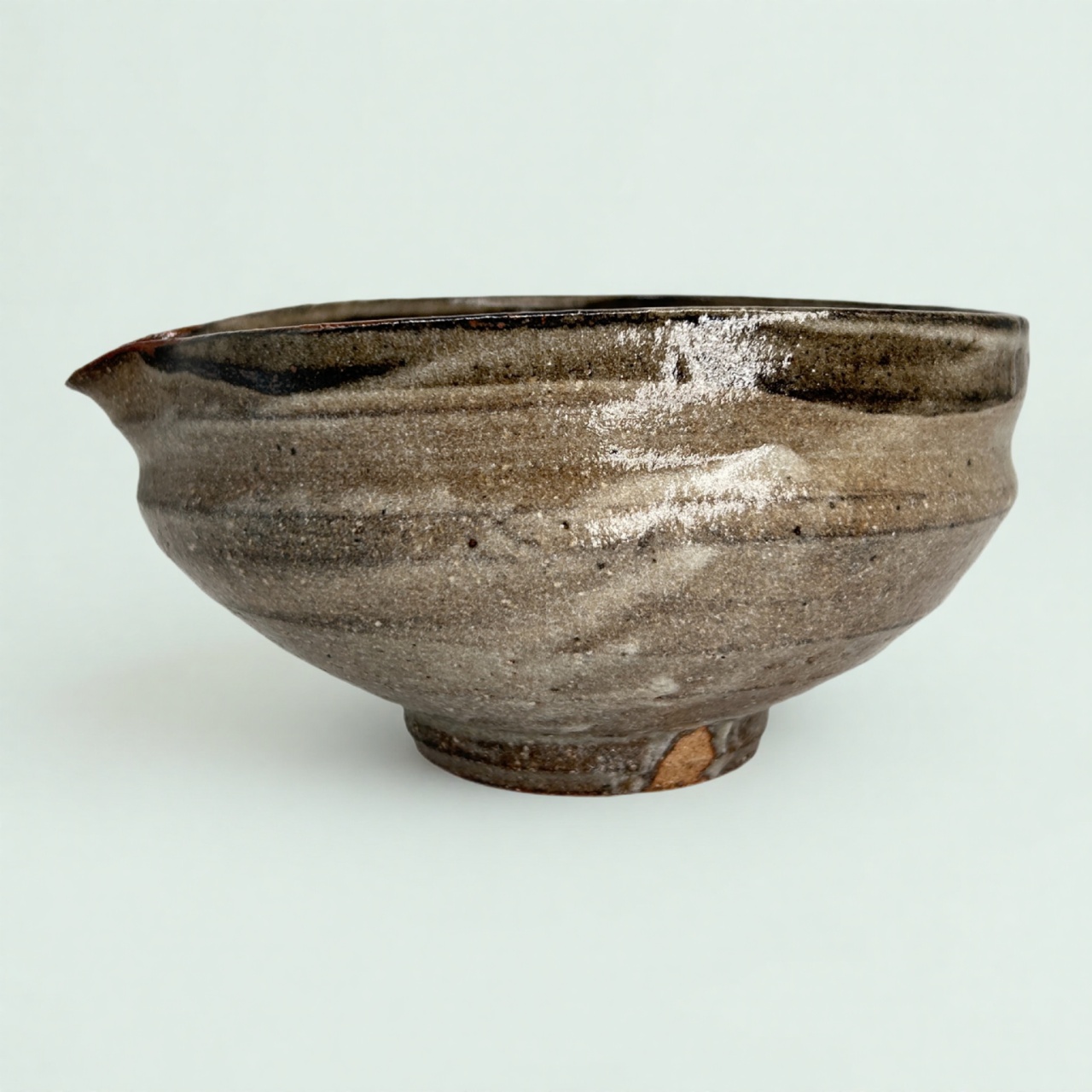 抹茶碗　美濃唐津片口茶碗　【日本製】【茶道具】【美濃焼】【横井清秀】【tea bowl】 【chawan】