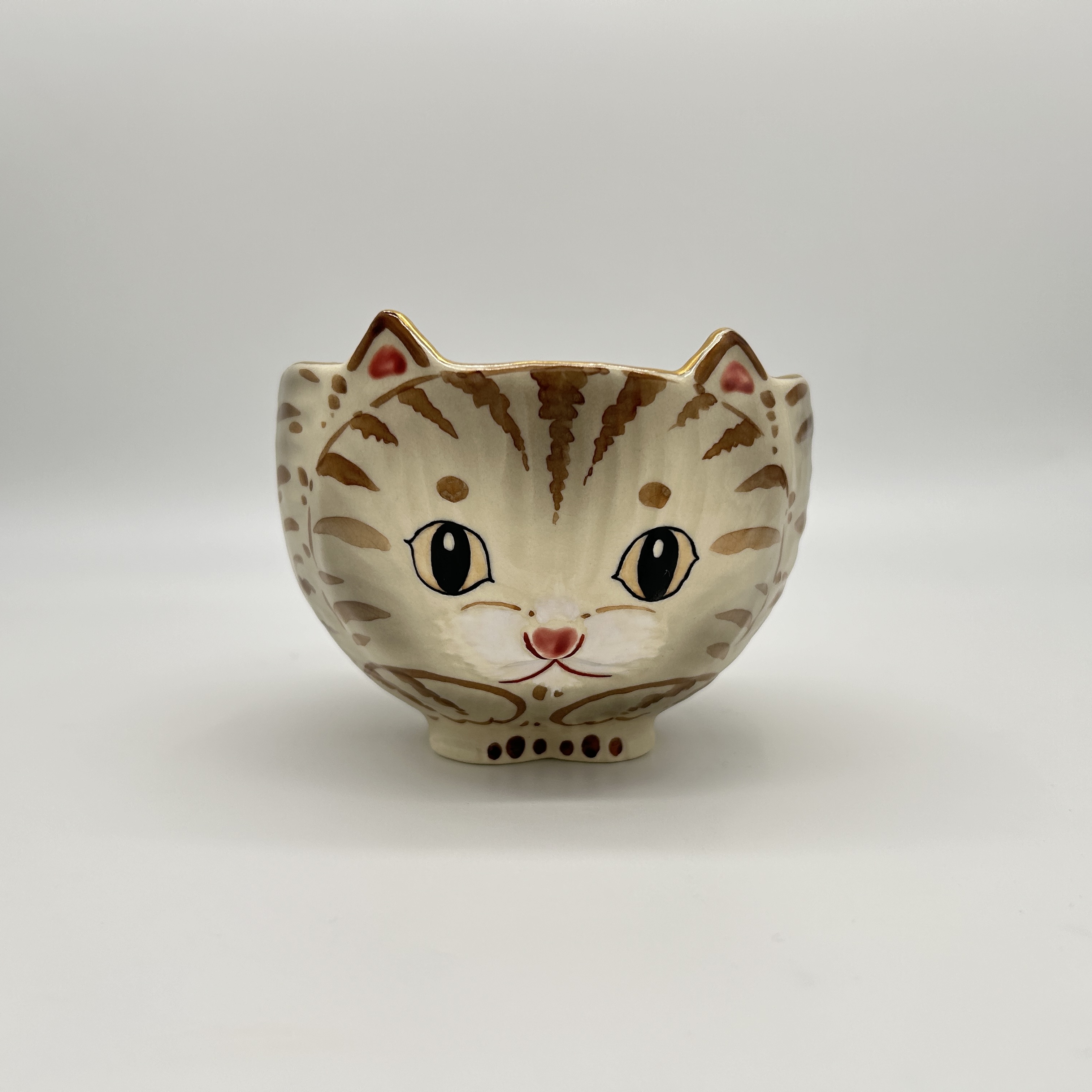 抹茶碗　茶色毛　猫　姿茶碗　【日本製】【茶道具】【中村良二】